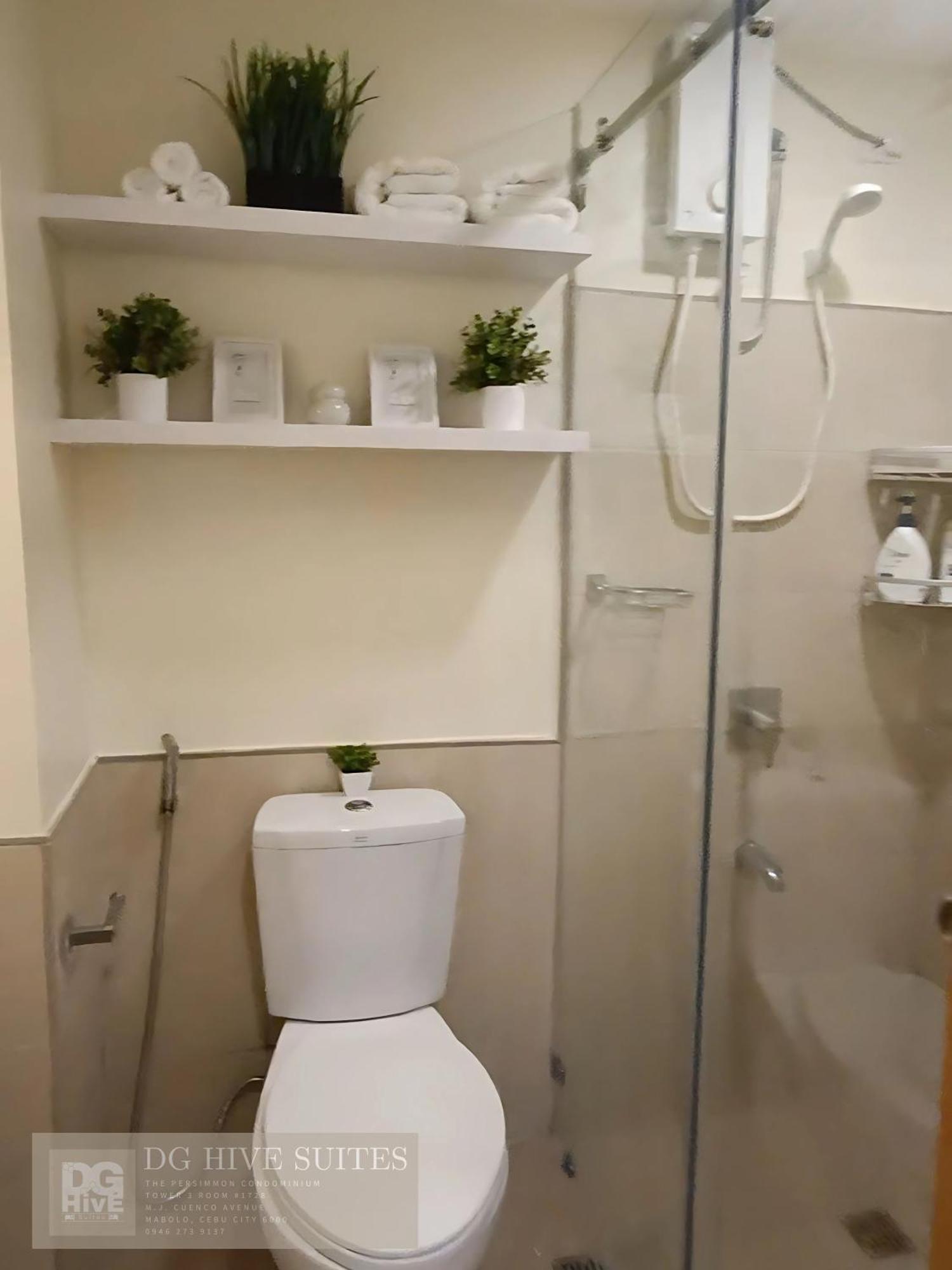 Dg Hive Suites Cebu Exteriör bild